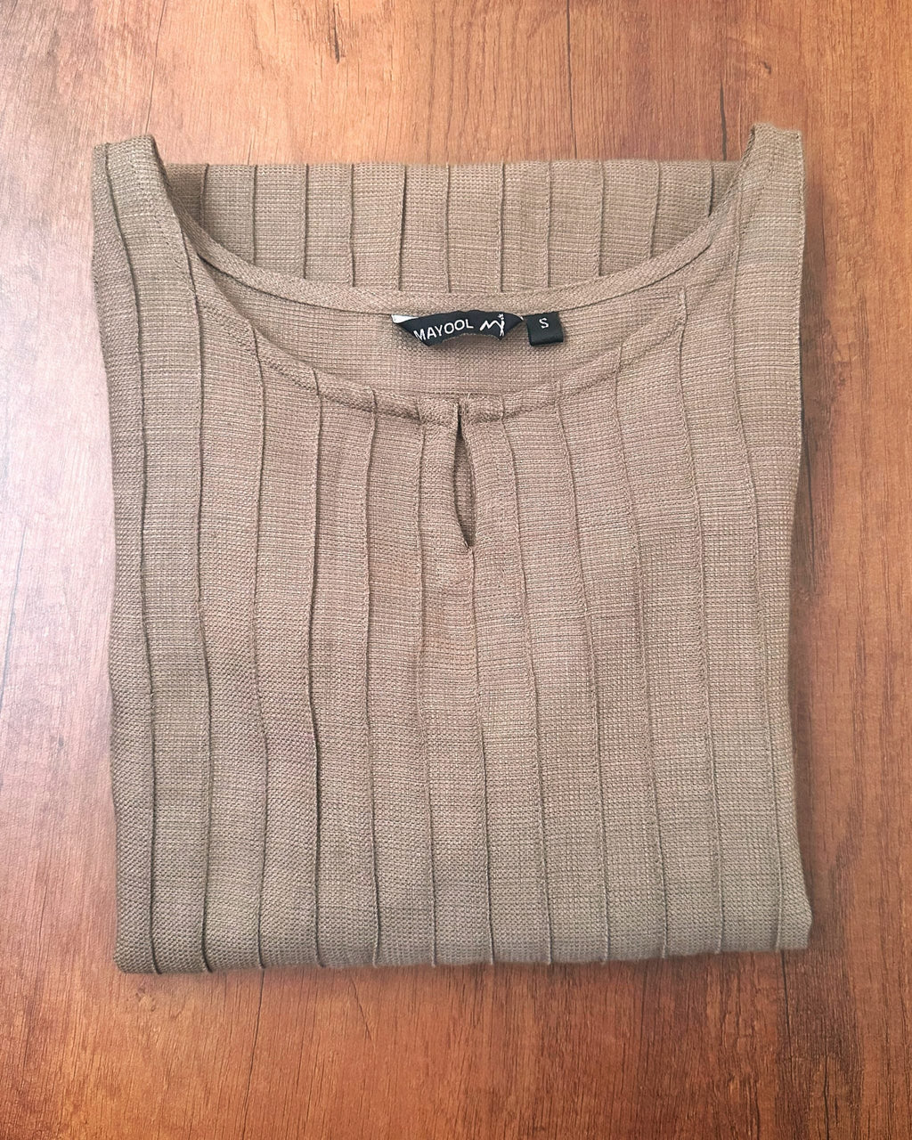 Beige Pintuck Solid Kurta