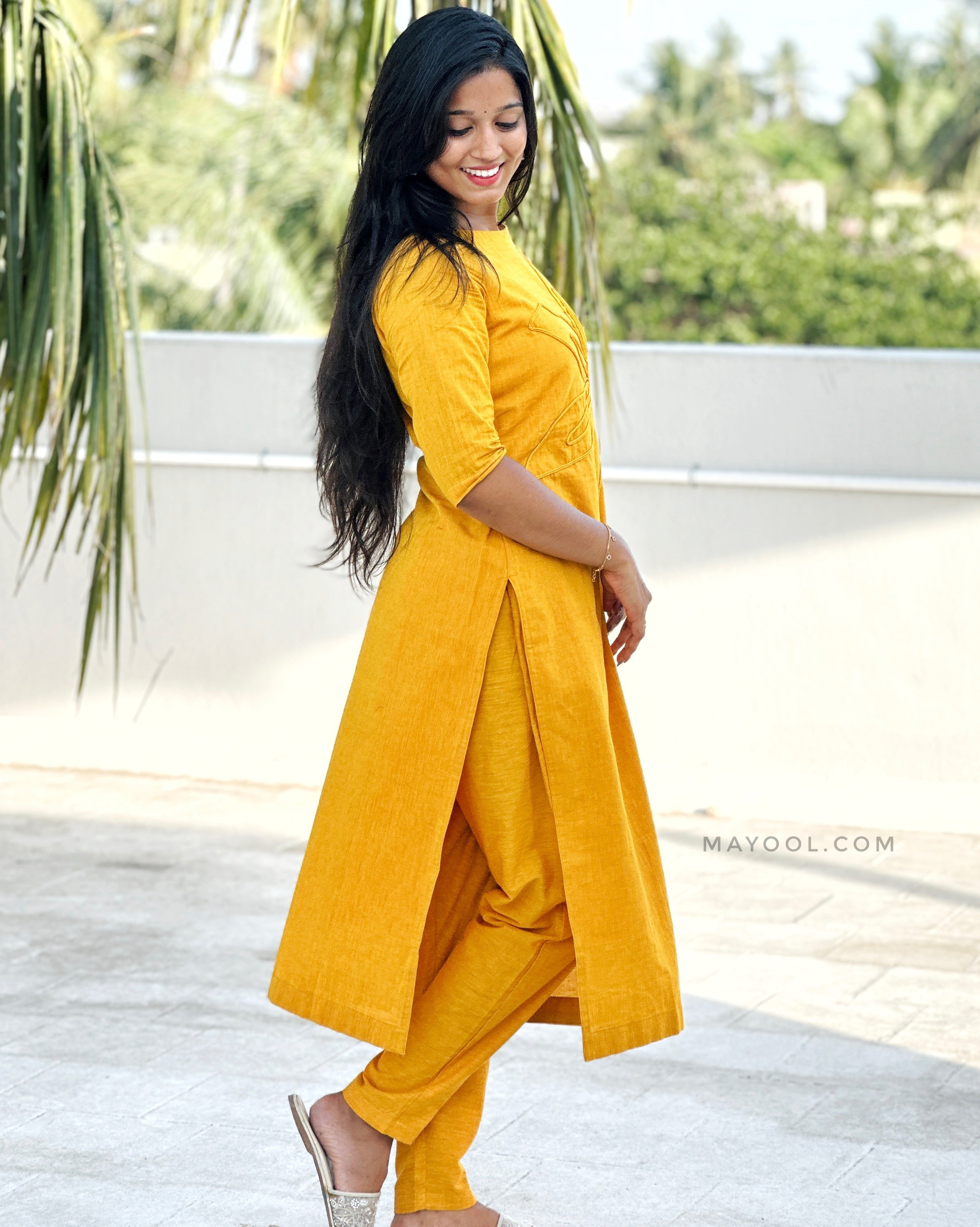 Classic Yellow Thread Tale Cotton Kurta
