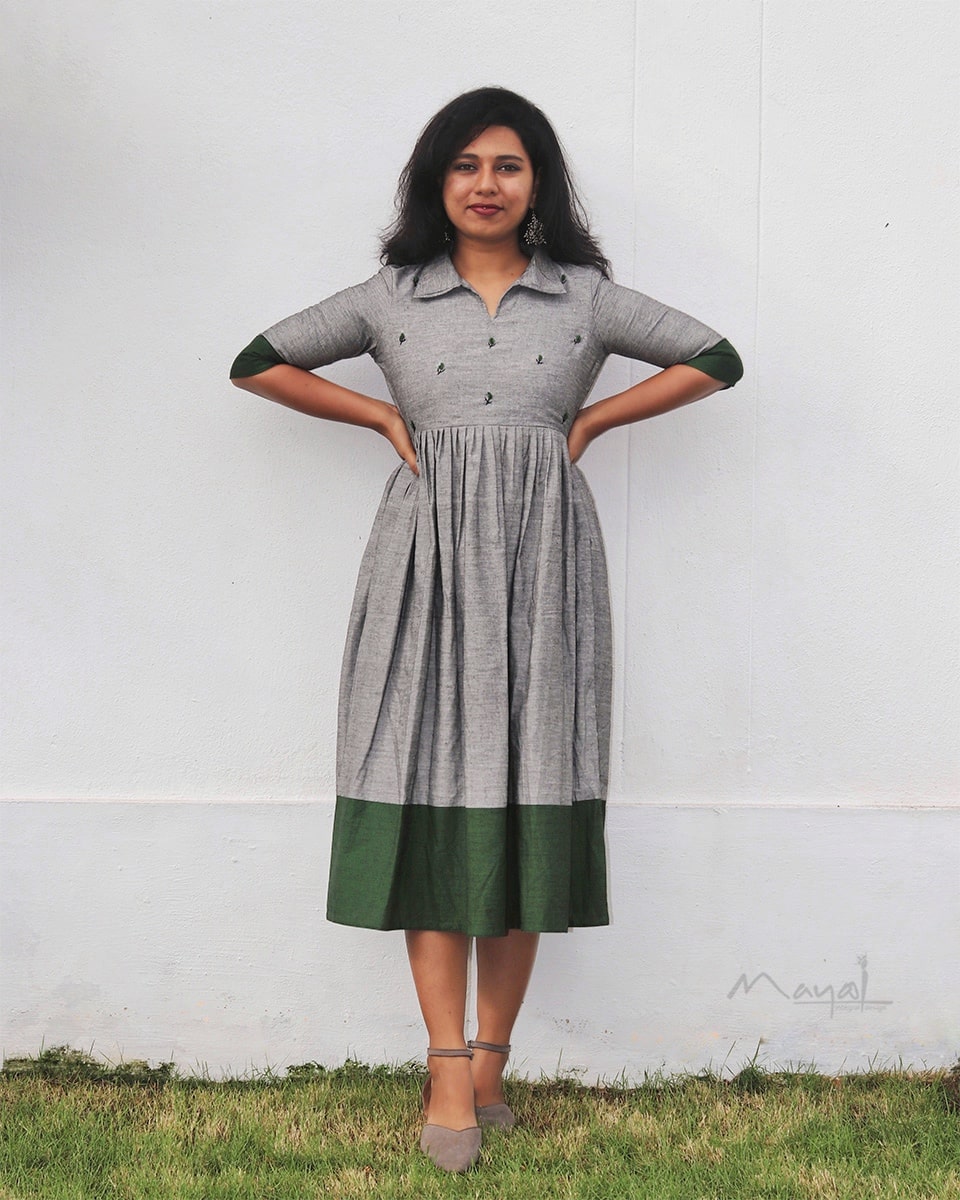 Grey Green Minimal Embroidery Flare Dresses