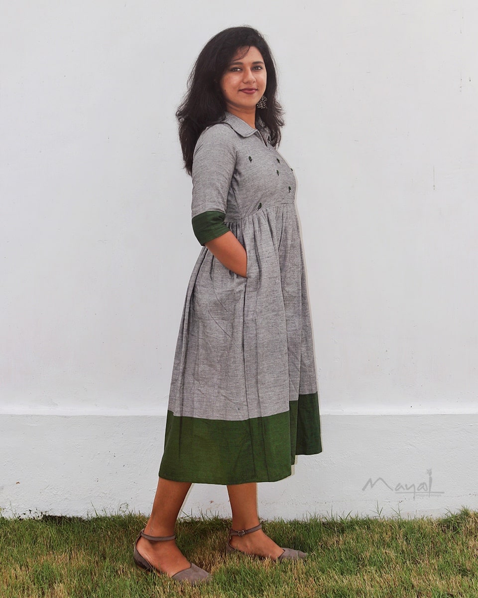 Grey Green Minimal Embroidery Flare Dresses