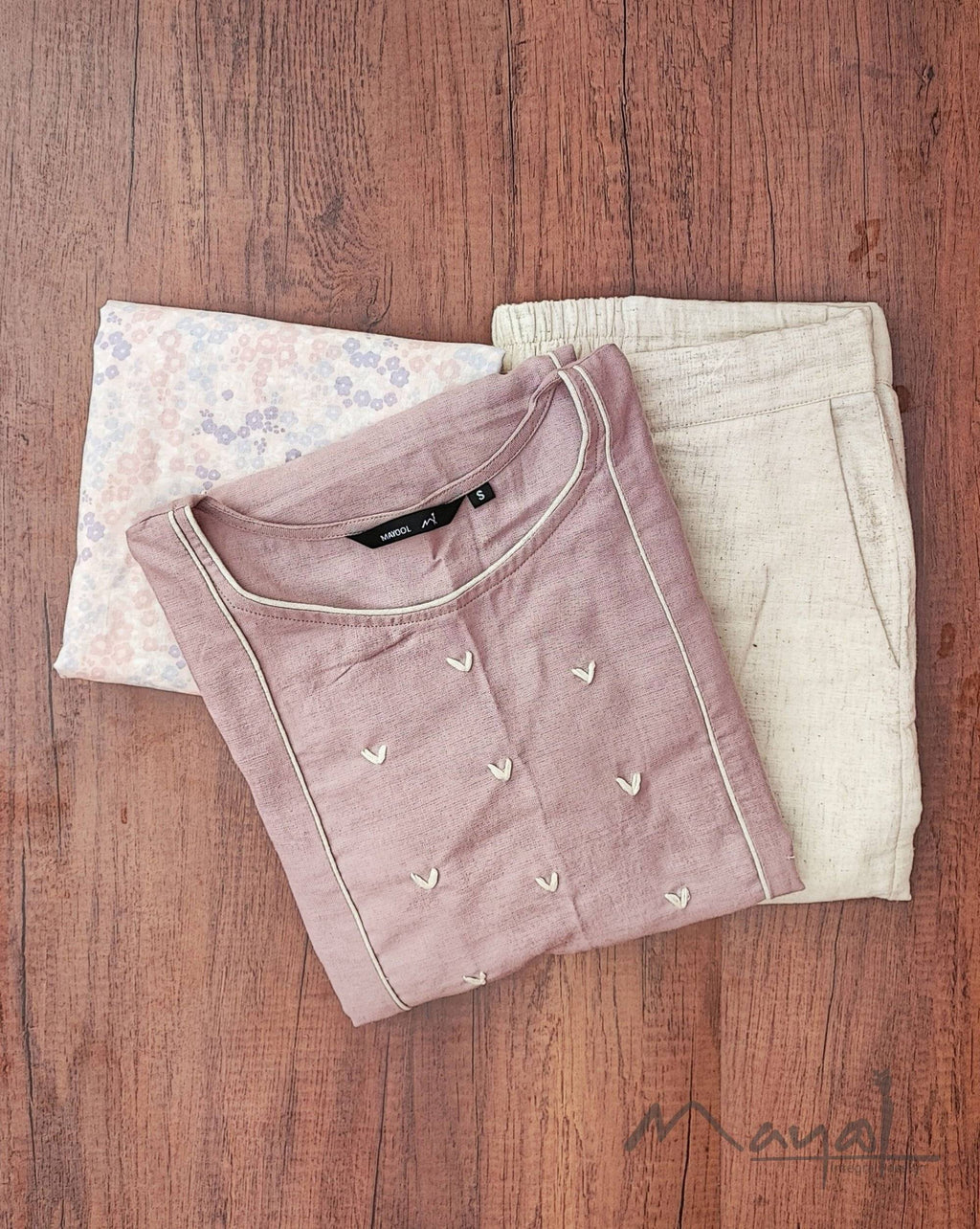 Mauve Cotton Kurta With Minimal Embroidery