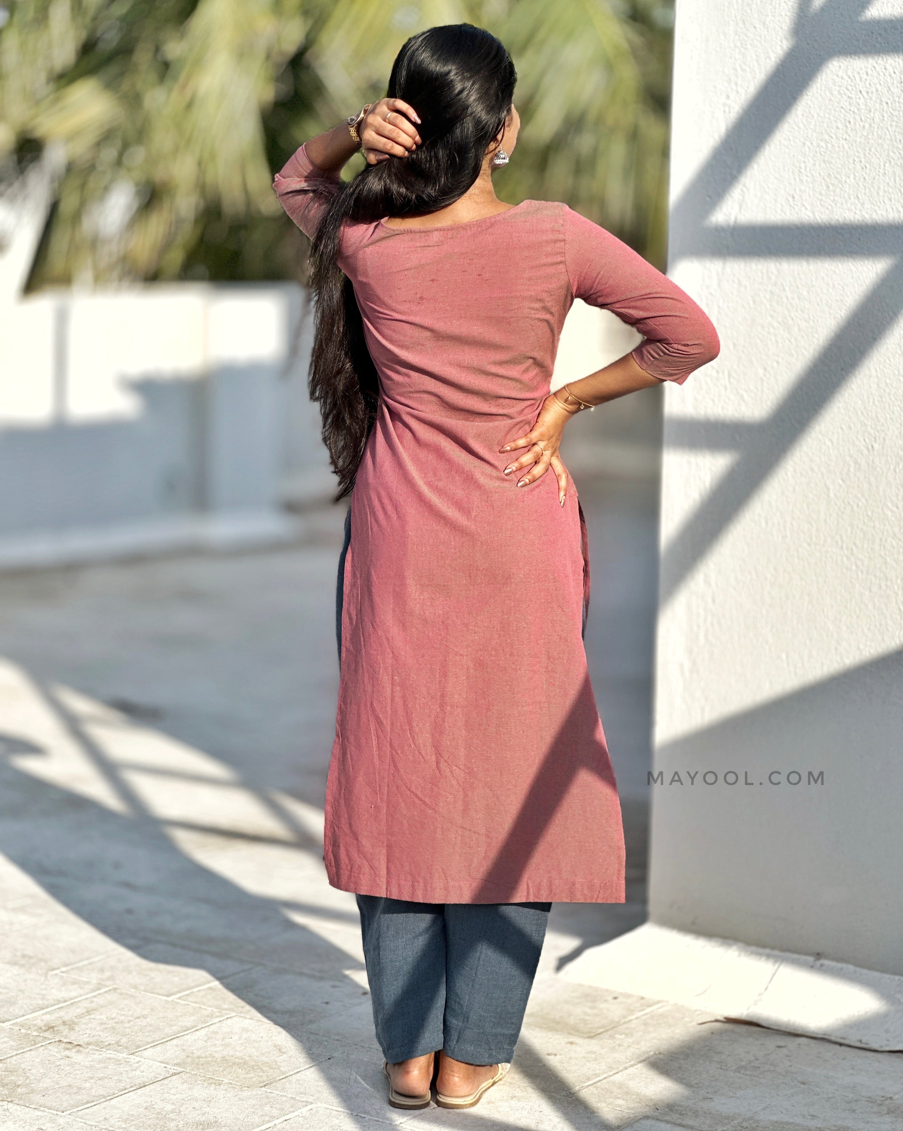 Vintage Rose Thread Tale Cotton Kurta