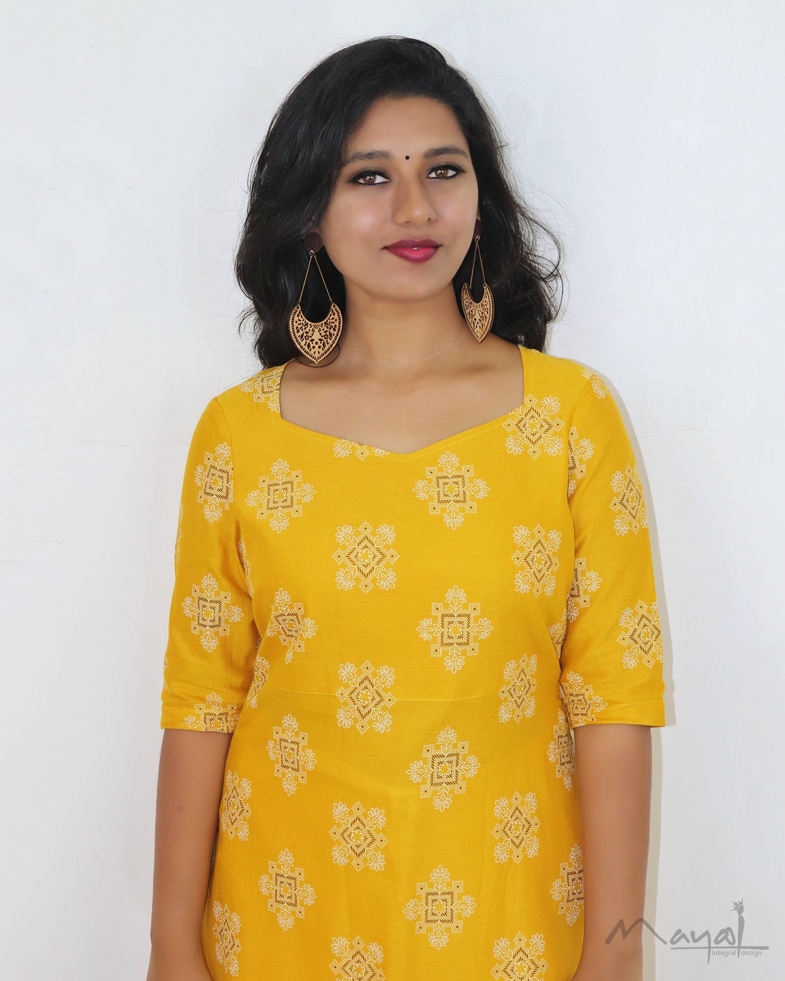 Yellow Jari Print Kurta
